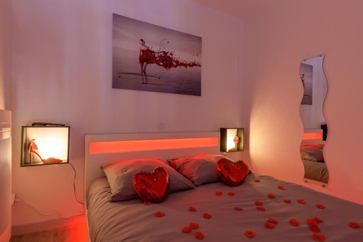 Love Room - Suite Romantique Avec Spa Privatif Le Puy-en-Velay エクステリア 写真