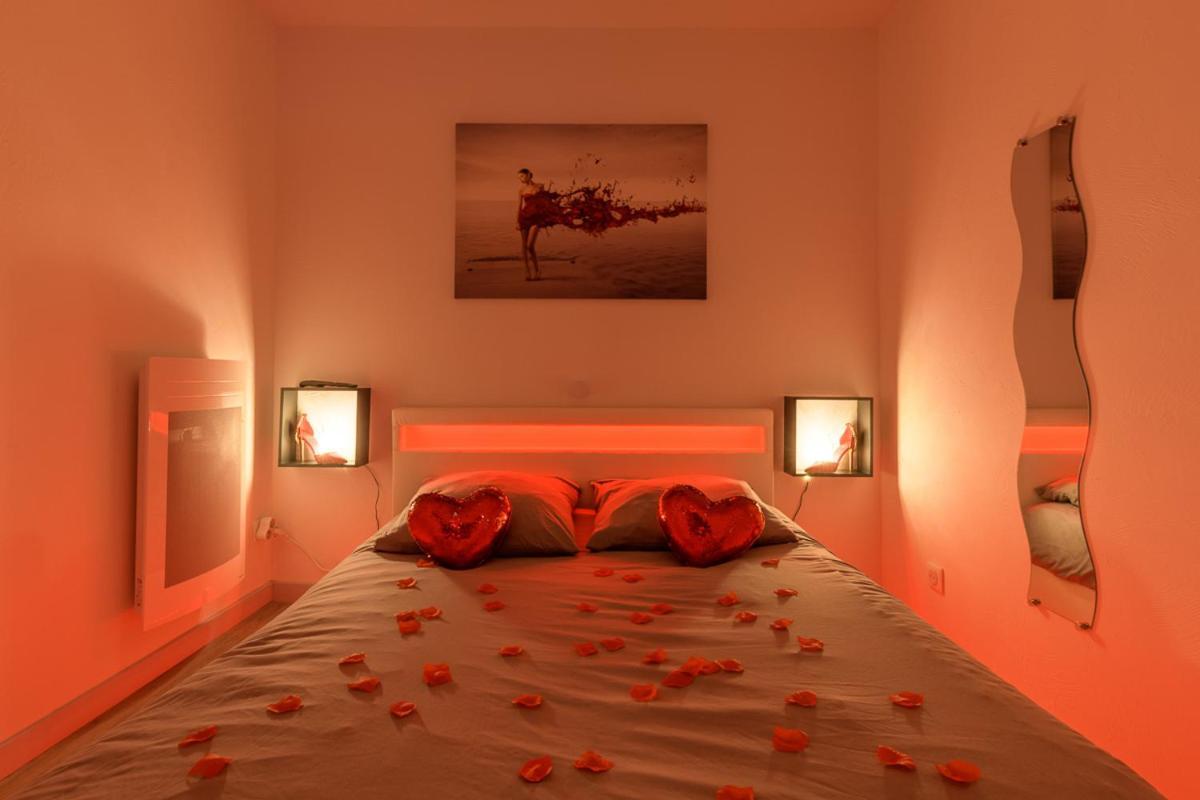 Love Room - Suite Romantique Avec Spa Privatif Le Puy-en-Velay エクステリア 写真