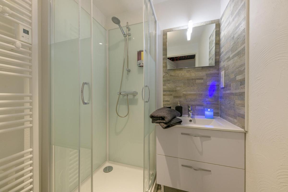 Love Room - Suite Romantique Avec Spa Privatif Le Puy-en-Velay エクステリア 写真