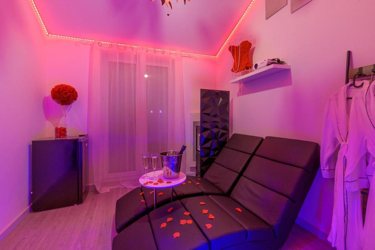 Love Room - Suite Romantique Avec Spa Privatif Le Puy-en-Velay エクステリア 写真